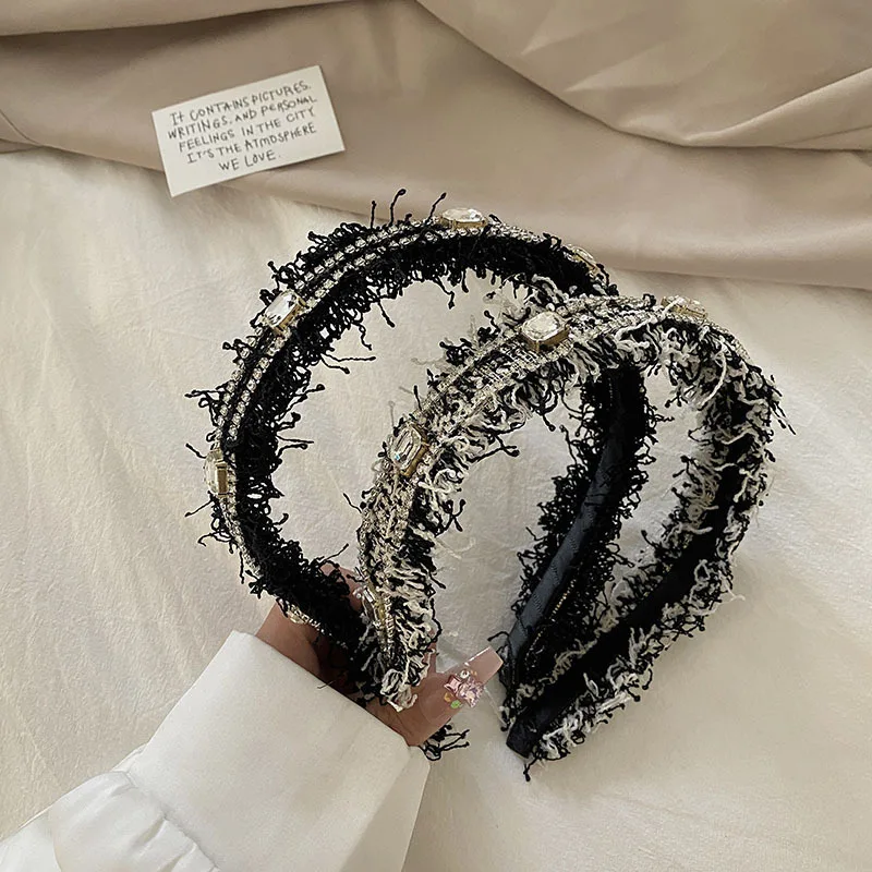 חדש מותג אופנה בסגנון סרט ציצית שיער של נשים קישוט שחור לבן בד Hairband גבישים האופנה ליידי הכובעים